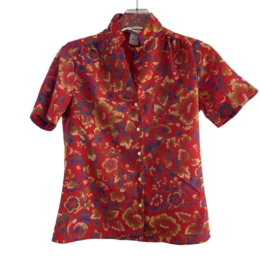 Red Floral Metallic-Accent Short Sleeve Button-Down Top - Picture 3 of 14